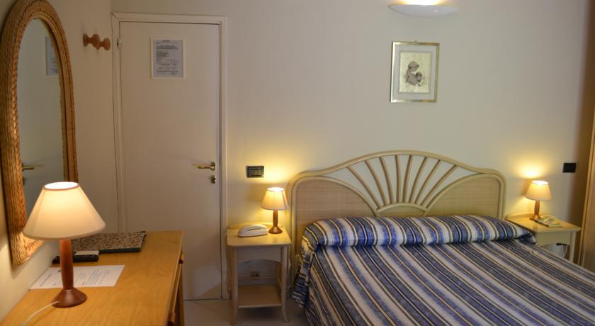 Hotel Danila Portoferraio Quarto foto